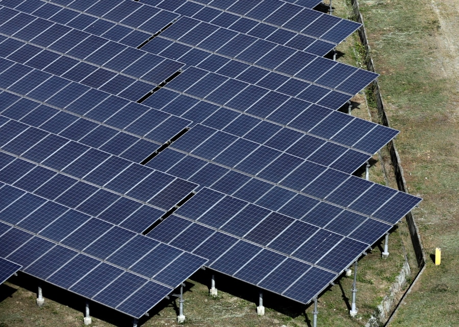 Energy-short Pakistan moves to power up solar manufacturing