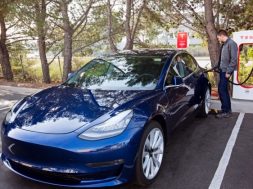 US Electric Vehicle Sales Increased by 81% in 2018