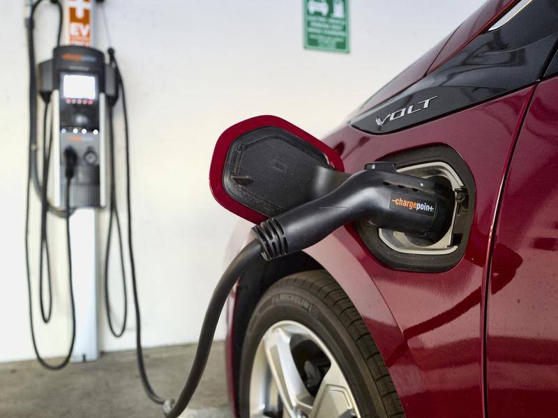 Push for electric vehicle charging network