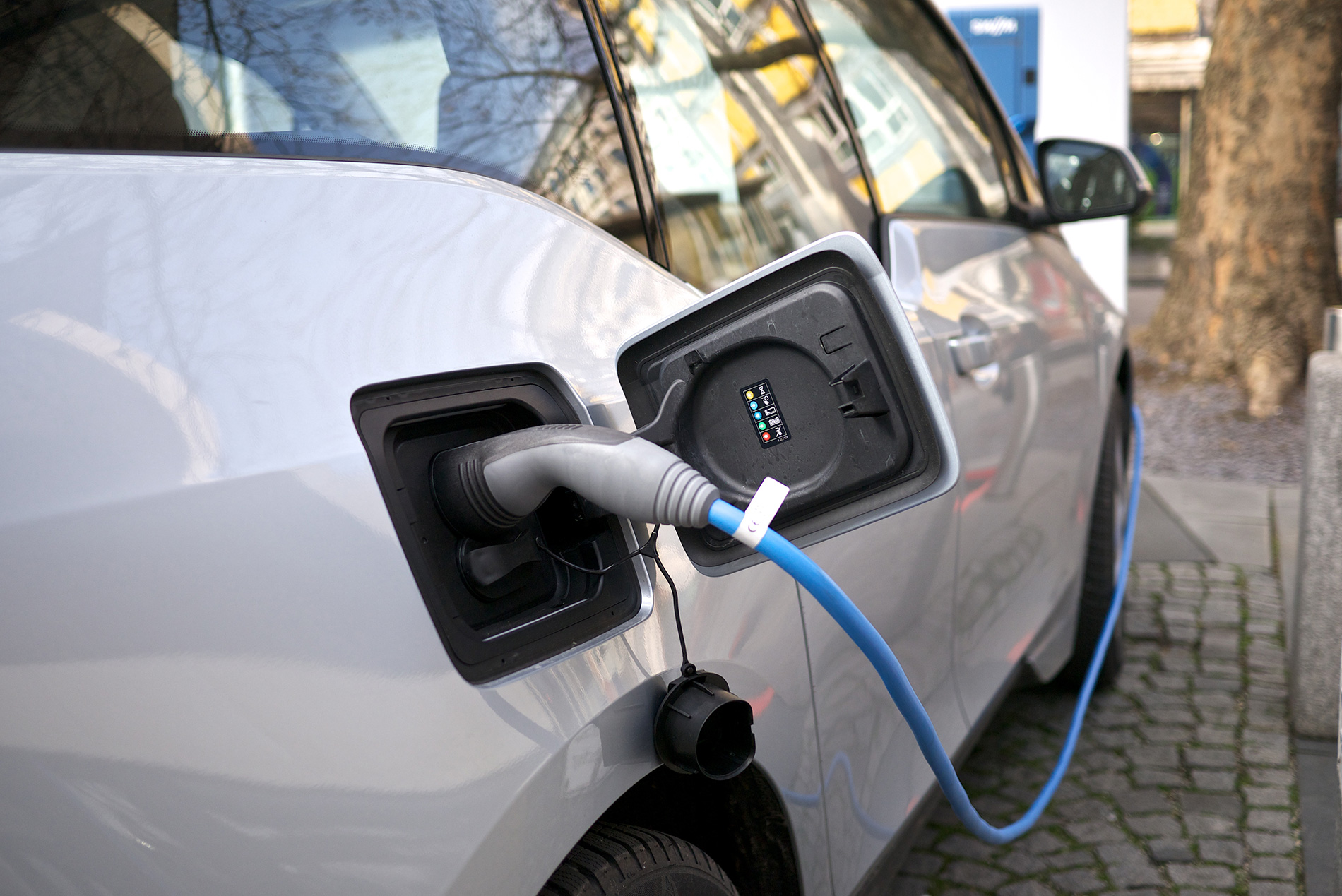 New Step To Make Electric Vehicles Rs 2.5 Lakh Cheaper: 5 Things You Need to Know