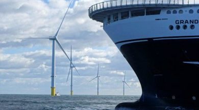 UK targets surge in offshore wind power