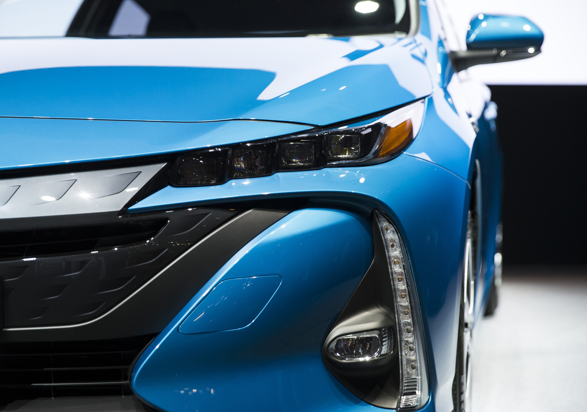 A $255 Billion EV Debate Is Raging Among the World’s Biggest Automakers