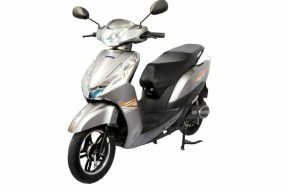 Greaves Cotton rolls out lithium ion e-scooters; CNG engines with 25% more mileage up next