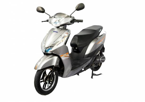 Greaves Cotton rolls out lithium ion e-scooters; CNG engines with 25% more mileage up next