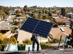 Sunrun- Home Solar And Batteries Can Replace Retiring Gas-Fired Power Plants In Los Angeles