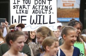 Australian islanders to lodge landmark UN complaint on climate change