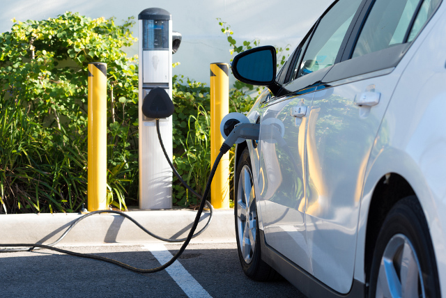 Electric Vehicle Charging Stations: Worldwide Market Analysis & Forecast to 2024, Anticipating a CAGR of 38.45%