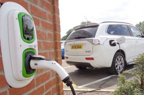 Electric cars- should you rapid or home charge What if you live in a flat