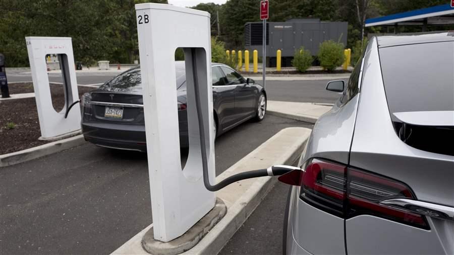 State offers electric vehicle charging station grants to June 24