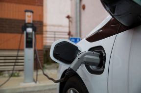 Statkraft to expand electric vehicle charging in Germany and Britain