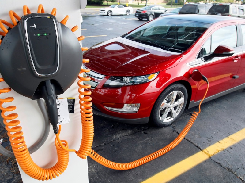 The real reason we’re not driving electric cars
