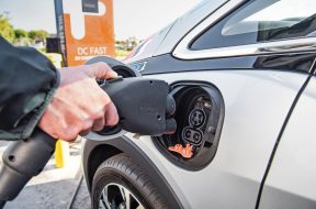 General Motors to collaborate with EVgo, ChargePoint and Greenlo