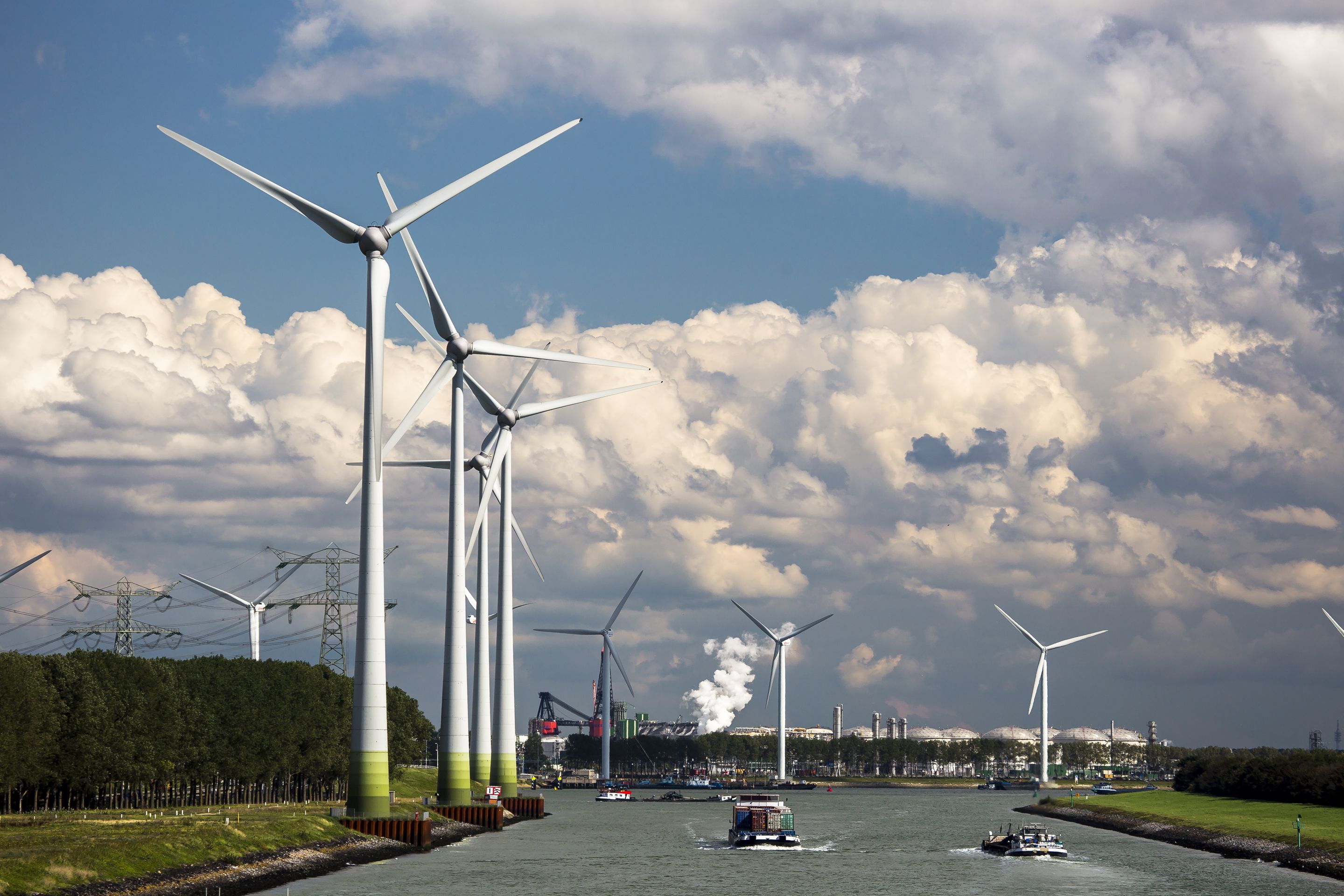 Large-scale battery prevents Dutch wind farm’s power from being wasted