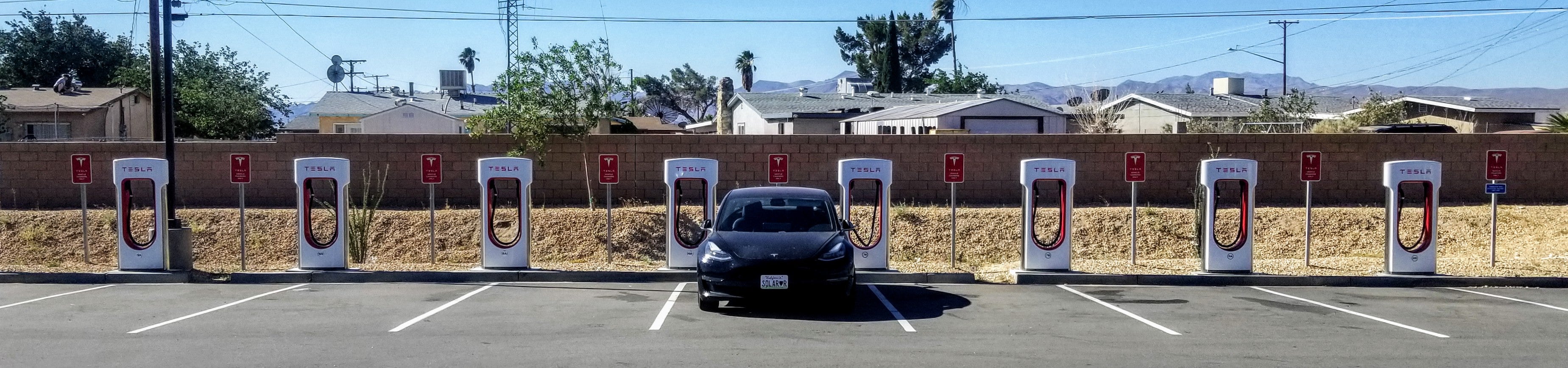 Vegas, Baby! Los Angeles To Vegas & Back In A Tesla Model 3 — 8 Hours Of Driving & 70 Minutes Of Charging
