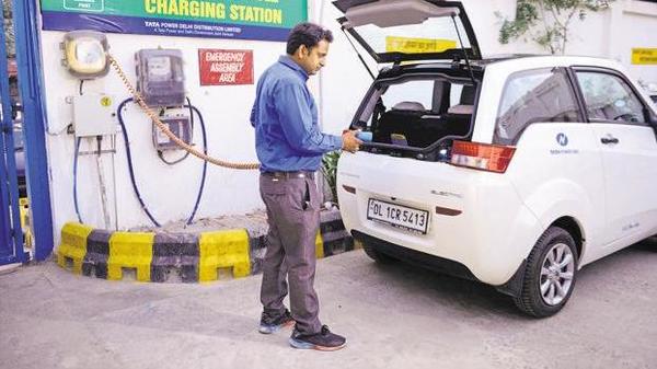 India to develop EV manufacturing hub like Detriot, says Economic Survey