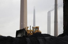 Murray Energy files for bankruptcy as U.S. coal decline continues