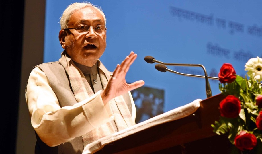 Nitish launches over 35,000 schemes worth Rs 1,600 crore