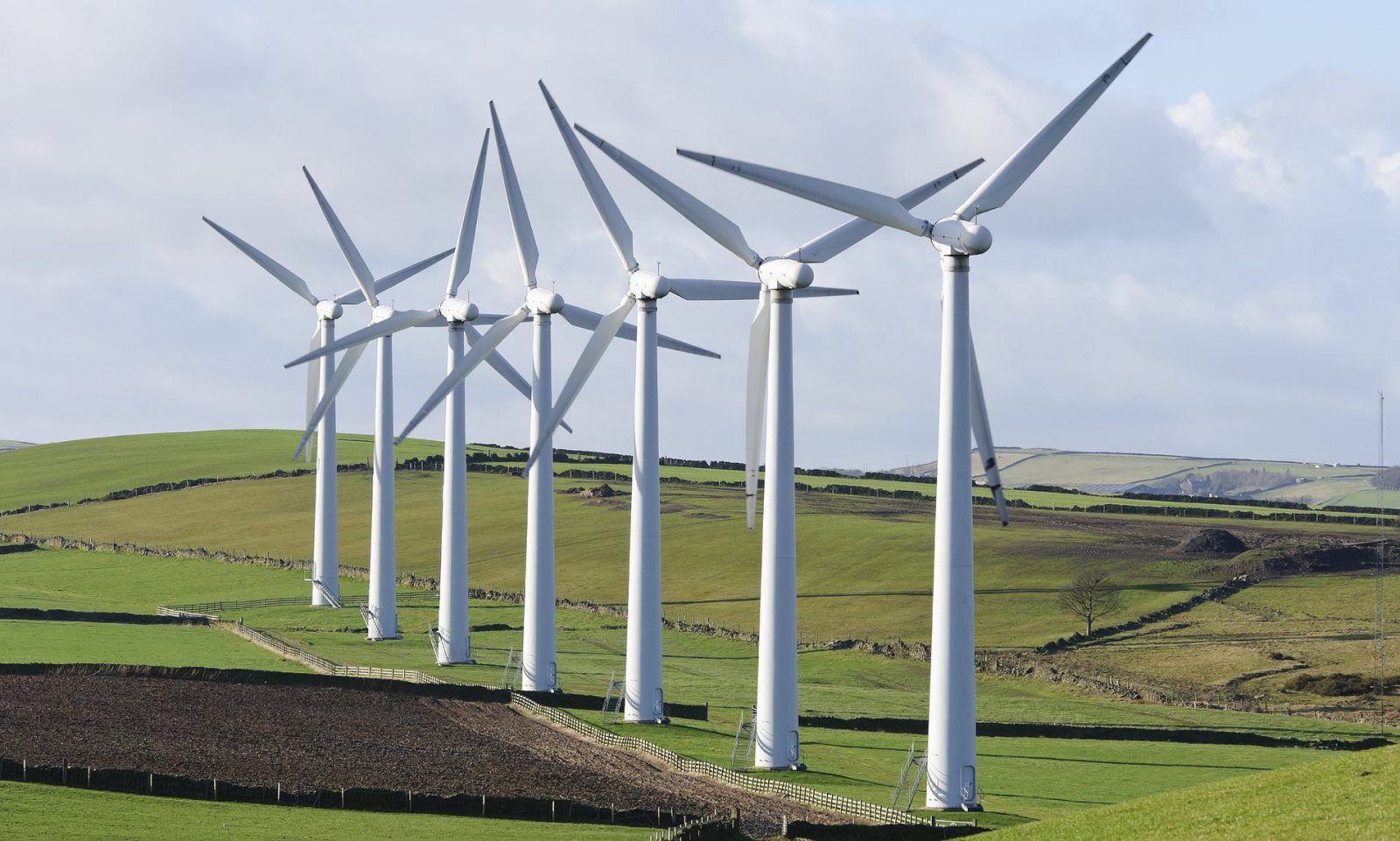 UK Generates More Electricity From Renewable Sources Than Fossil Fuels For The First Time
