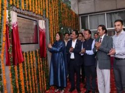 Kirron Kher inaugurates rooftop solar plant at GMCH