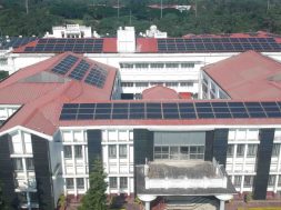 Tezpur University generates electricity from solar power