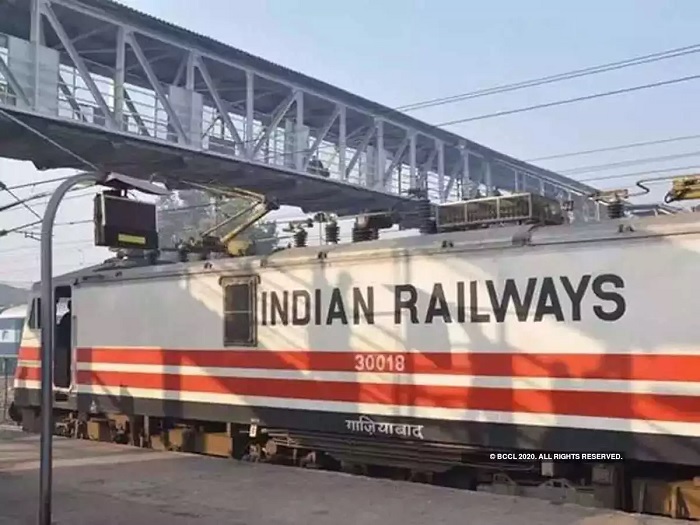 Indian Railways plans to set up solar plants on its vacant land along tracks