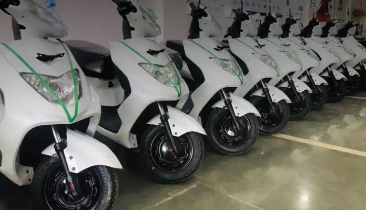 Ampere ties up with eBikeGO, secures order for 2,000 electric scooters