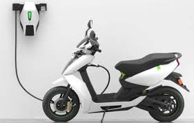 3,000 IoT-enabled smart charging stations to be installed across 5 cities for electric two wheelers