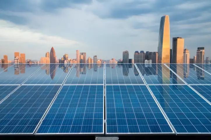 Adani Green gets 600-MW wind-solar hybrid power project from SECI