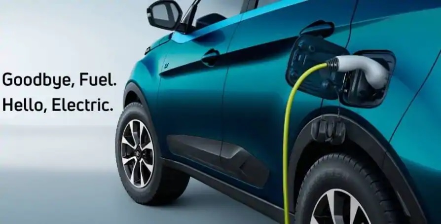 Kerala Finance Minister announces 50 percent reduction in tax for electric vehicles