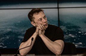 Musk Offers US100 Million in Search of World’s Best Carbon Capture Technology