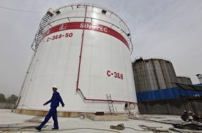 Sinopec aims for carbon neutrality by 2050, plans pivot to hydrogen