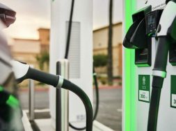 Biden wants 500,000 EV chargers by 2030 Here’s how that works