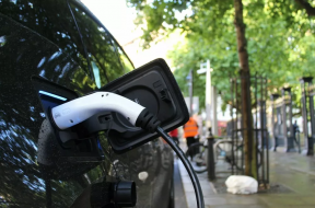 Putting electric vehicle charging stations on the map