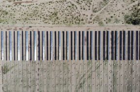 Spanish solar power plant supplier opens factory in KSA
