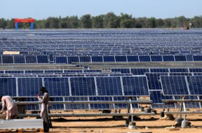 Why doesn’t Pakistan tap its solar power potential