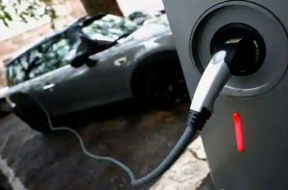 Carmakers plan switch to electric vehicles What’s in store
