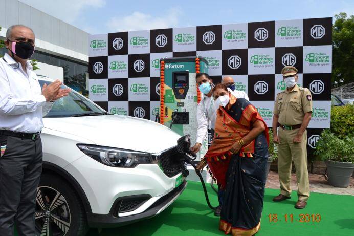 MG Motor Sets Up Superfast EV Charging Station in Pune: Promises 80% Charge in 50 Minutes