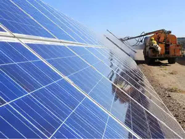 Mahindra & Mahindra to Adopt 58 MWp Captive Solar Plant in Maharashtra