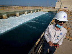 Saudi Arabia suspends privatisation of desalination and power plant