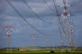 Terna to invest $21 billion in Italian grid for energy transition