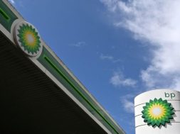 BP returns to profit as oil prices recover