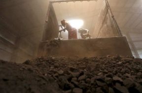 Energy Crisis Deepens in India With Four Days of Coal Reserves Left