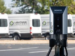 Lightning eMotors Partners with Siemens to Offer Level 2 Charging Stations