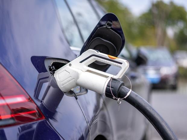 Registration of electric vehicles picking up pace in Delhi: Officials – EQ Mag Pro