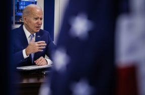 Biden Energy Loan Revamp Starts With $1 Billion for Hydrogen