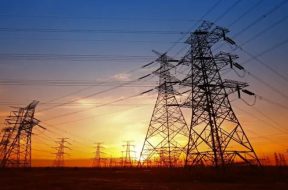 Distribution utilities owe Rs 1.56 lakh crore to power producers