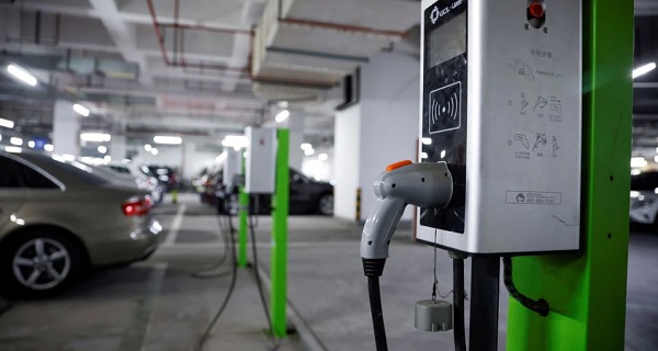 Adoption of Electric Vehicles; 22,000 EV charging stations to be set up by OMCs – EQ Mag Pro