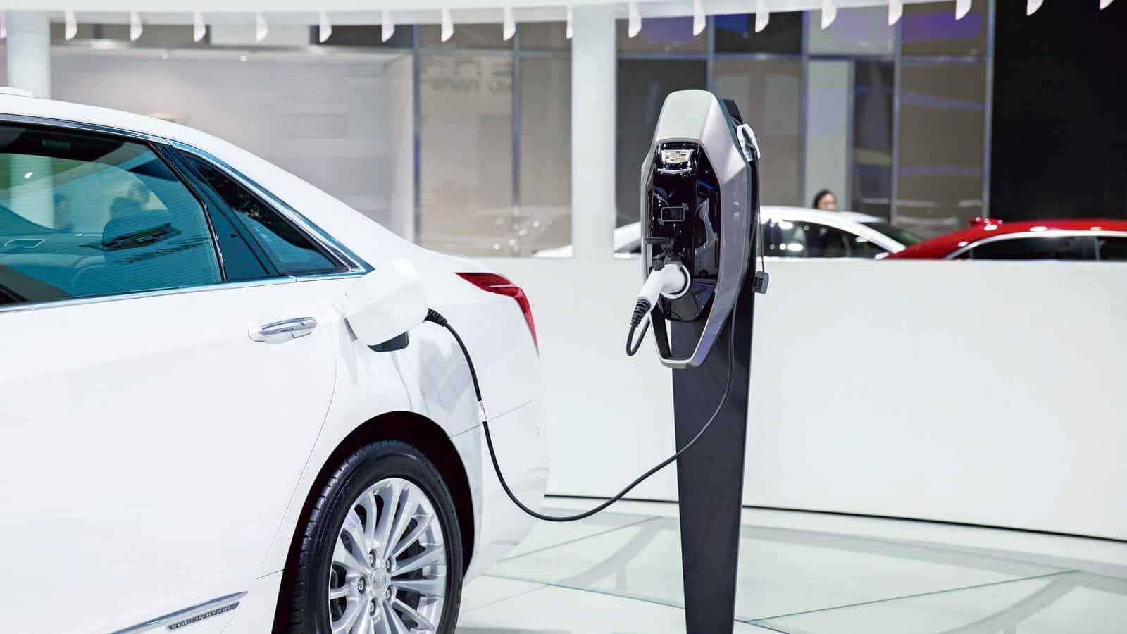 Delhi: Electric vehicle charging stations to be built at all state-run offices – EQ Mag Pro
