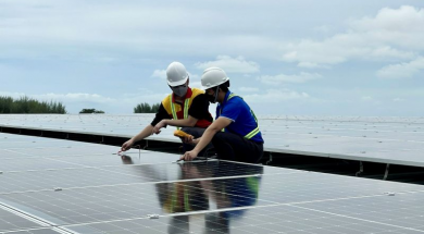 DHL Supply Chain Singapore partners with Sembcorp Energy Singapore in the installation of its first solar panels on the rooftops of its warehouse facilities at 81 ALPS Avenue – EQ Mag Pro