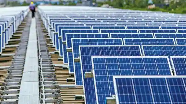 NY Governor Hochul: 10 Gigawatts Of Distributed Solar Energy By 2030 – EQ Mag Pro